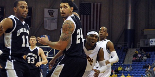 Quinnipiac men's basketball sets rebound record, falls to 1-3 in NEC