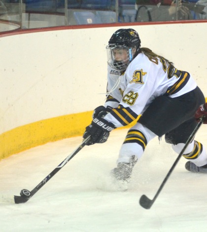 Women's ice hockey falls to Harvard in OT