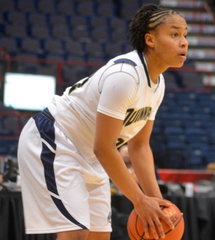 Women's basketball topples Siena in MAAC Semifinals
