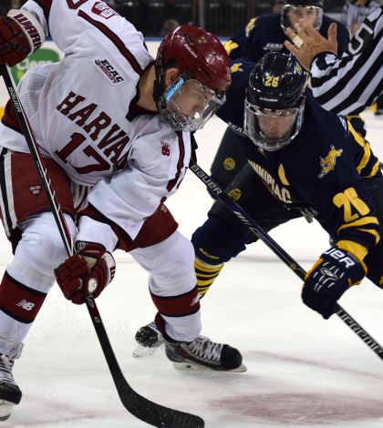 Men's ice hockey hangs on to beat Harvard at Madison Square Garden