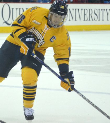 No. 1 mens ice hockey ties Cornell