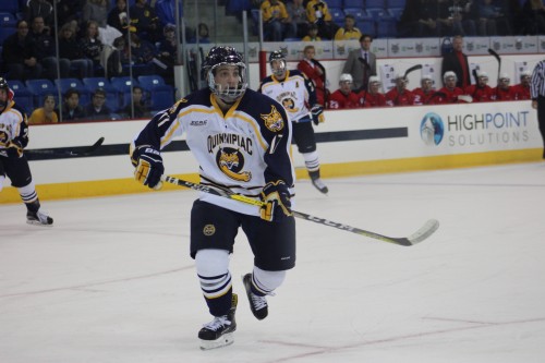 Mens ice hockey wins physical exhibition game against McGill