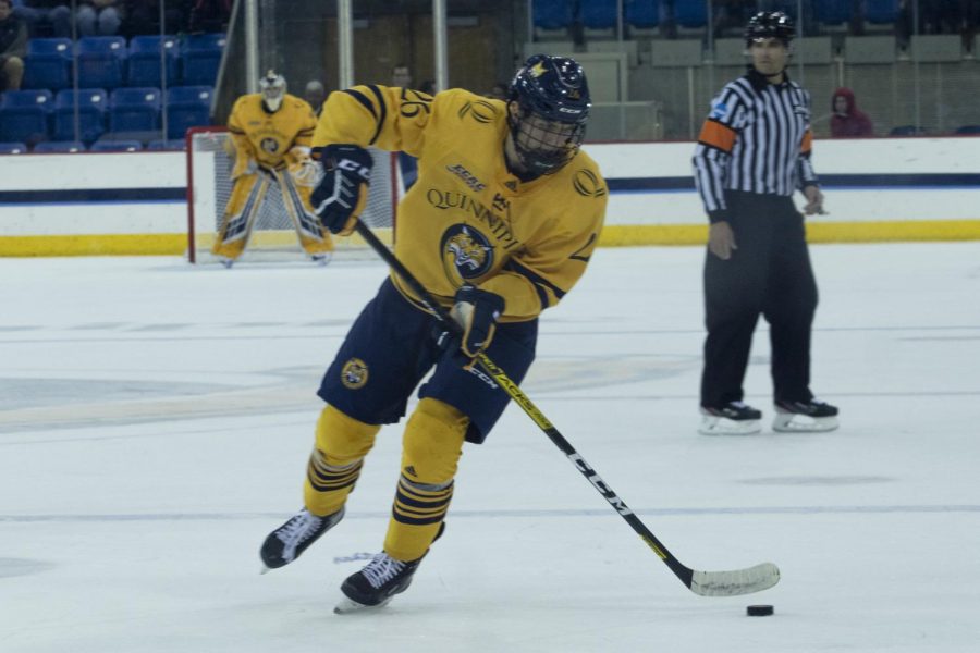 A strong third period helps Quinnipiac outlast St. Lawrence