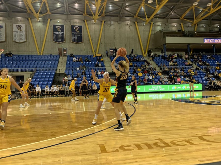 Senior forward Paige Warfel plays on-ball defense as Drexel sets up its offense.