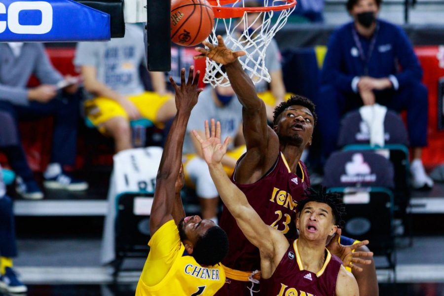 Quinnipiac mens basketball fell out of the MAAC tournament at the hands of Iona Tuesday.