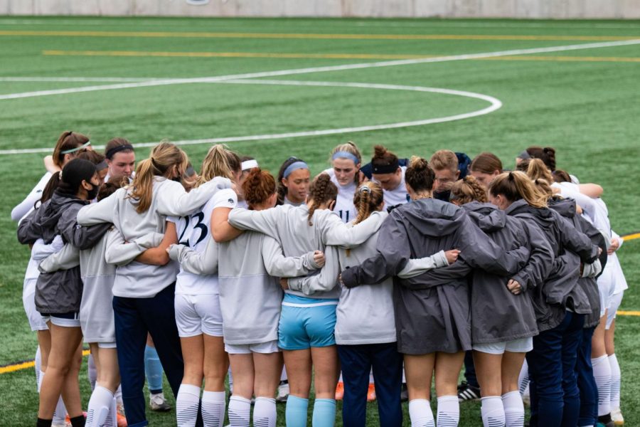 The Quinnipiac women's soccer team had only three shots on target, while Monmouth had 10.