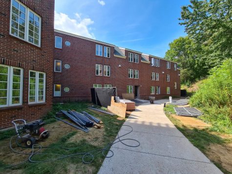 quinnipiac spends 4 million on cxo s three bedroom apartment and dorms renovation the quinnipiac chronicle