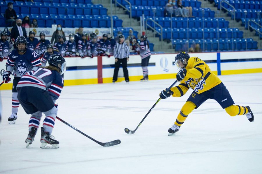 Quinnipiac womens ice hockey beat UConn 3-1 in its first and only exhibition game of the 2021-22 season.