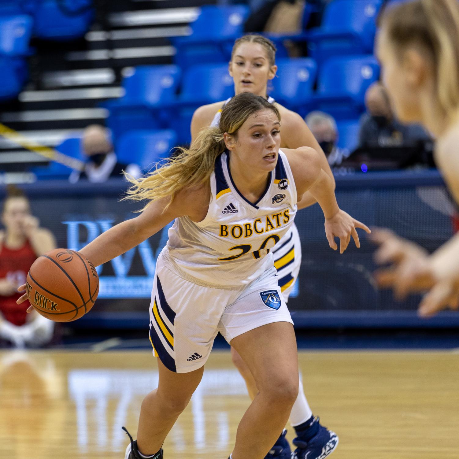 Mikala Morris records double-double, Amani Free stays hot in 61-50 win ...