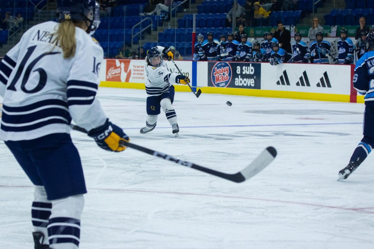 College hockey: UNH women battle past Black Bears, 3-0