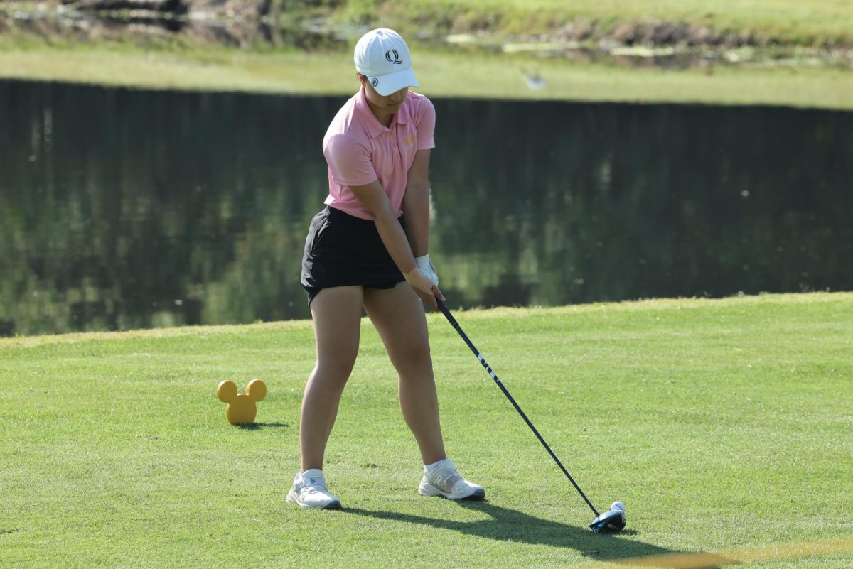 Samantha Galantini lines up a drive at the 2024 MAAC Championships.