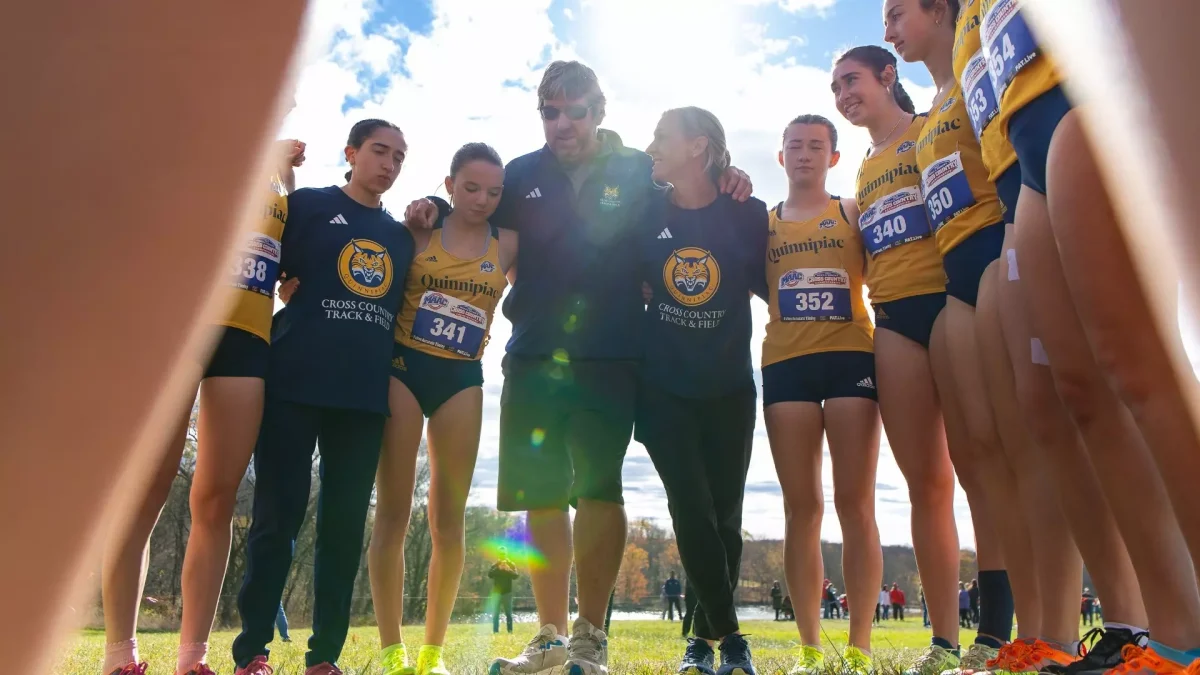 Quinnipiac women's cross country gathers together before competing in the MAAC Championships. (Courtesy of Quinnipiac Athletics)