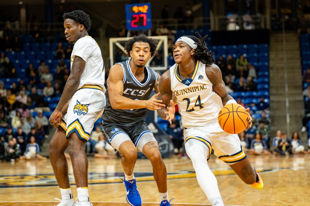 Men's basketball captures win in home opener against CCSU