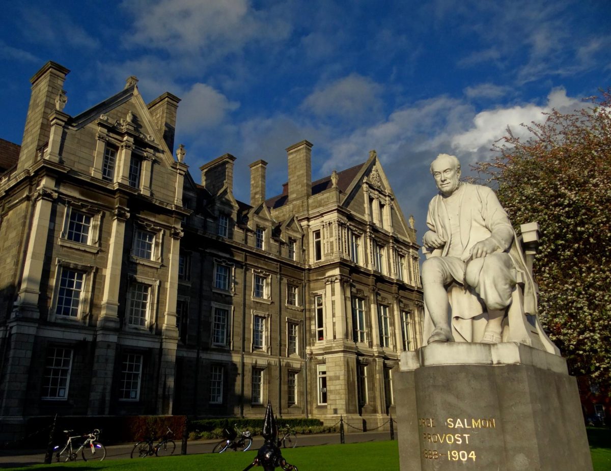 Trinity Christian College will close at the end of the 2025-26 academic year due to financial struggles and low enrollment.